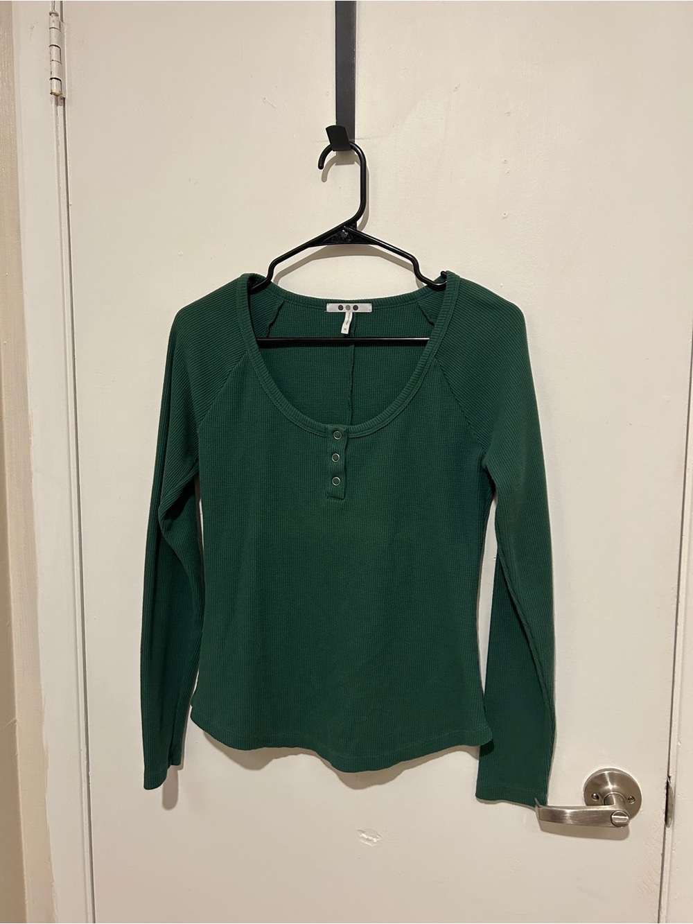 Three Dots Green long sleeve henley